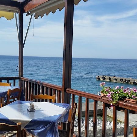 Tarra Hotel Agia Roumeli Exterior photo