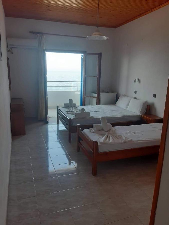 Tarra Hotel Agia Roumeli Exterior photo