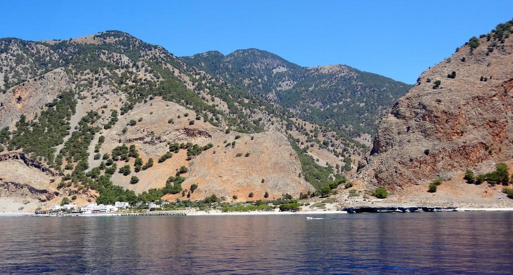 Tarra Hotel Agia Roumeli Exterior photo